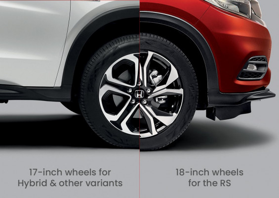 DUAL‑TONE ALLOY WHEELS